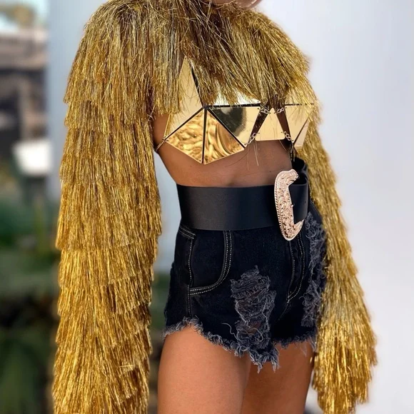 Gold fringe western jacket, Coachella stagecoach outfit, Beyoncé cowboy carter - Picture 3 of 10